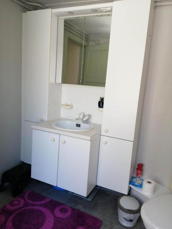 Eenvoudige Slaapkamer Герардсберген Екстериор снимка